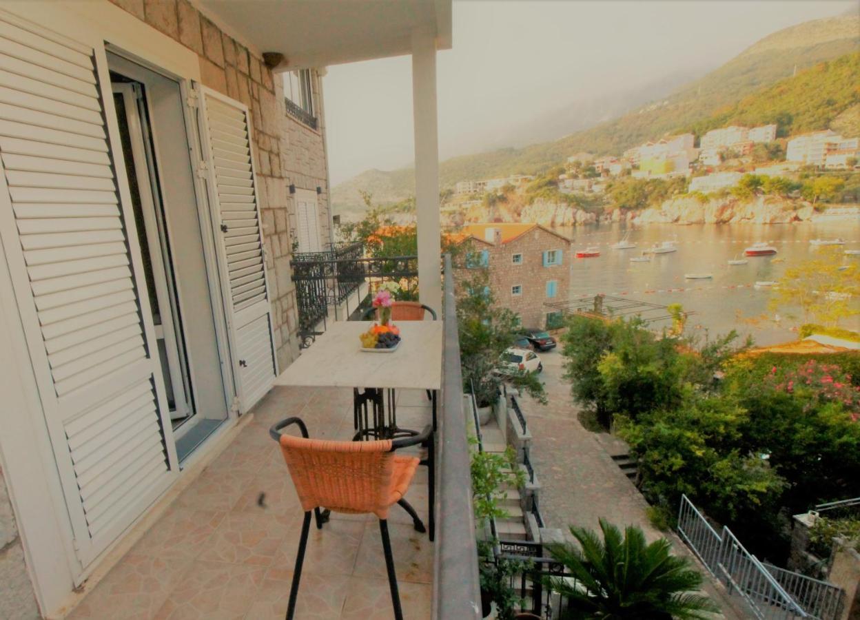 Apartments Mitrovici Milocer Sveti Stefan Exterior photo